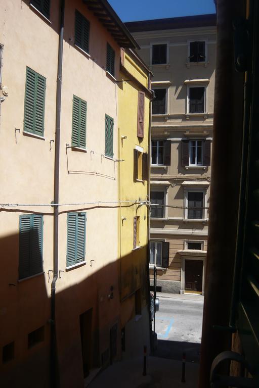 Ferienwohnung Bilocale In Via Del Conventuccio Perugia Exterior foto
