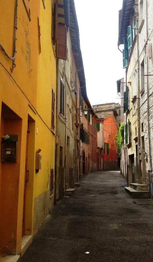 Ferienwohnung Bilocale In Via Del Conventuccio Perugia Exterior foto
